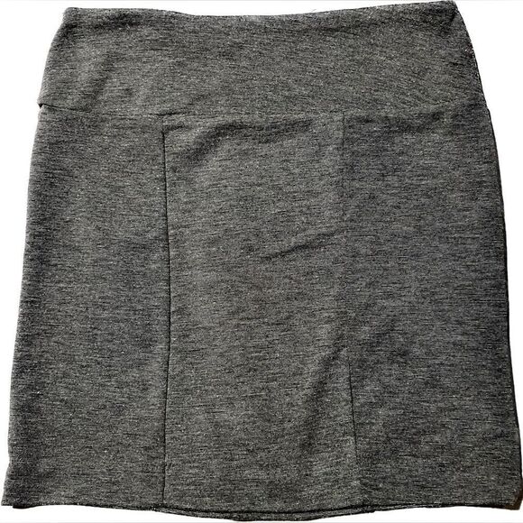 3 FOR $15 🙌🏼 Forever 21 S/P dark gray mini pencil skirt pull on tube elastic - Picture 2 of 3